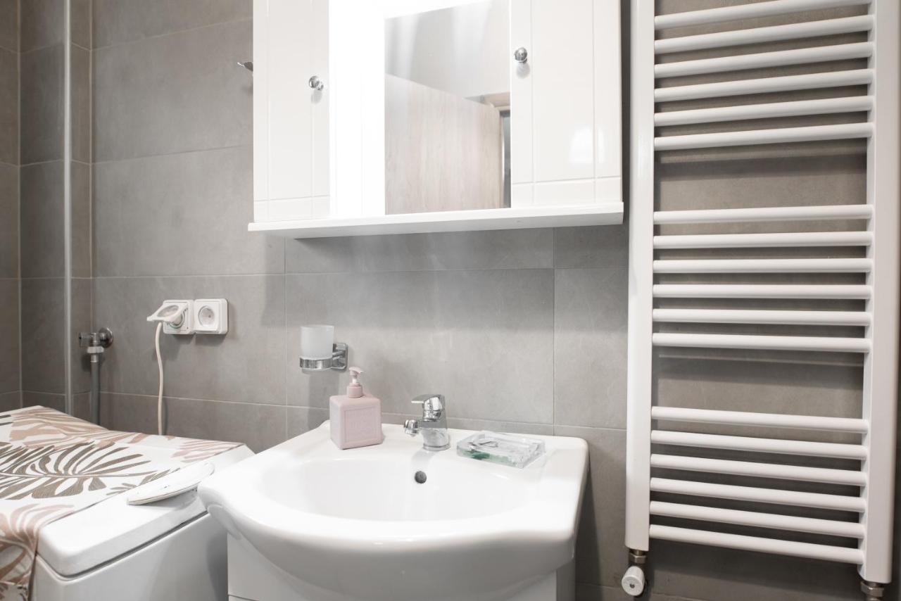 Cozy Cityscape Apartment In أثينا المظهر الخارجي الصورة